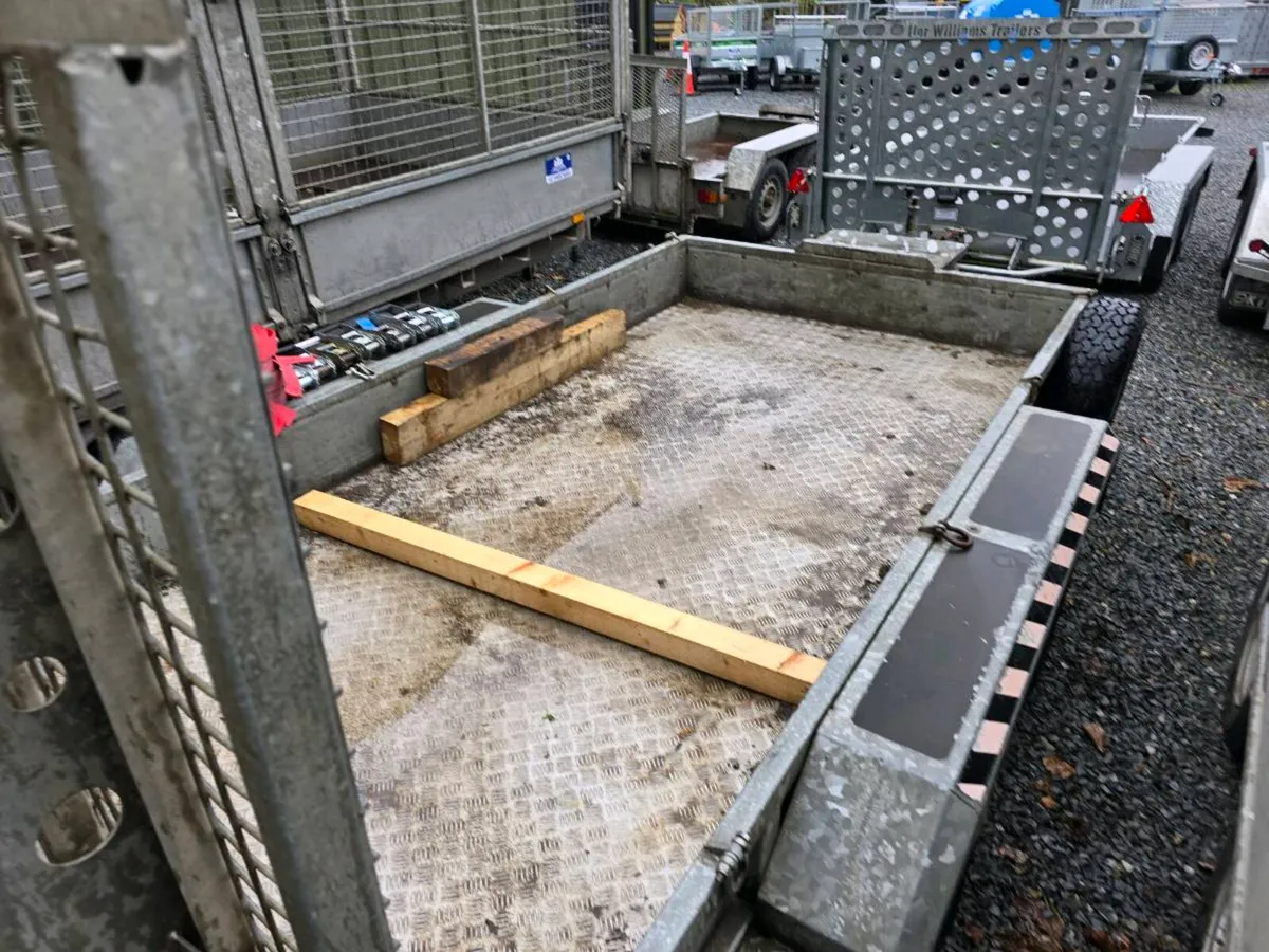 Nugent 10ft 3.5ton plant trailer - Image 3