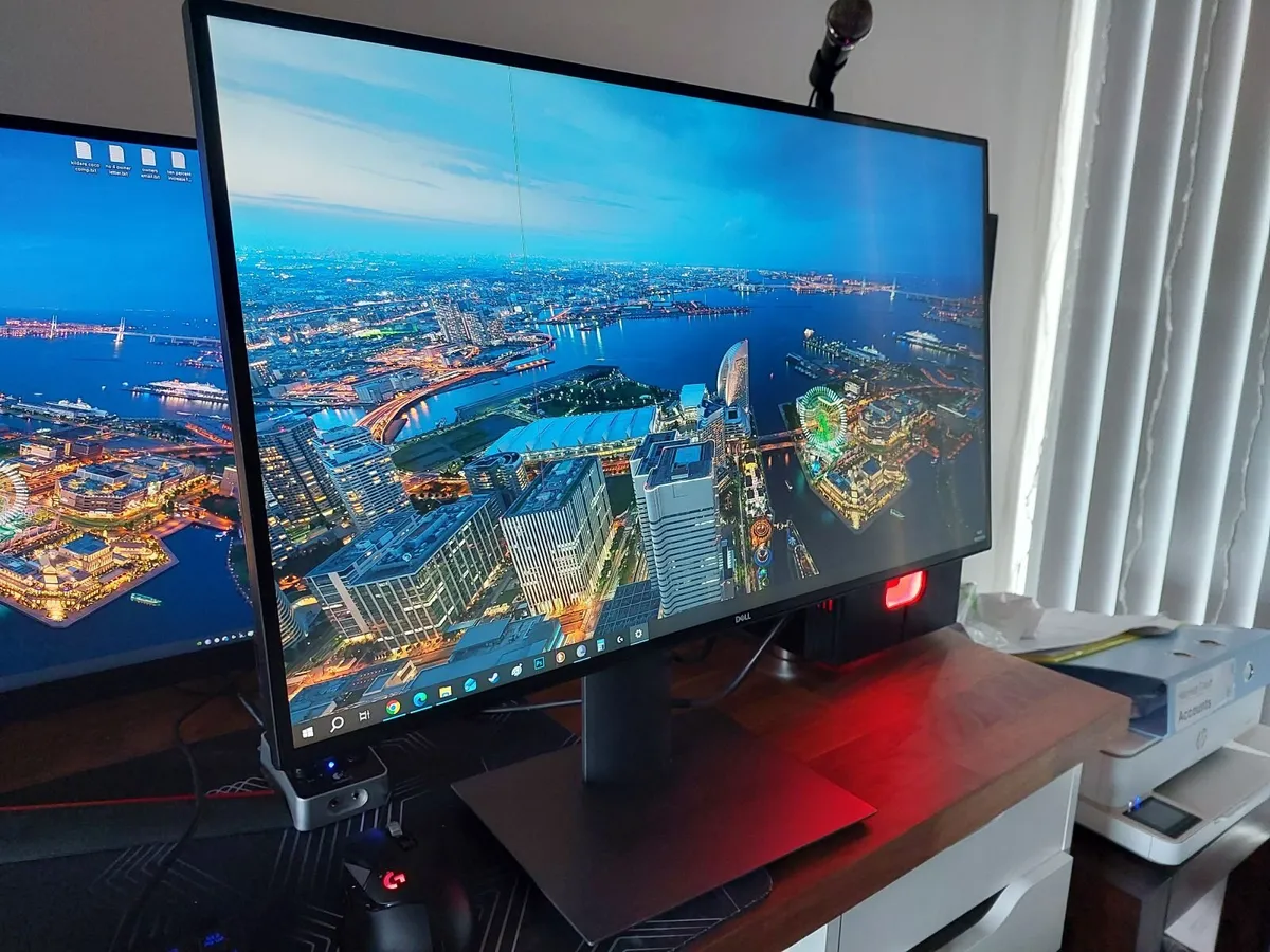 Dell UltraSharp U2520D Monitor - Image 4