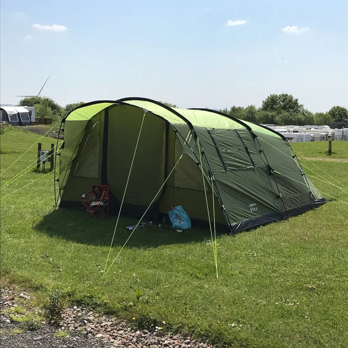Halfords Urban Escape 6 person tent