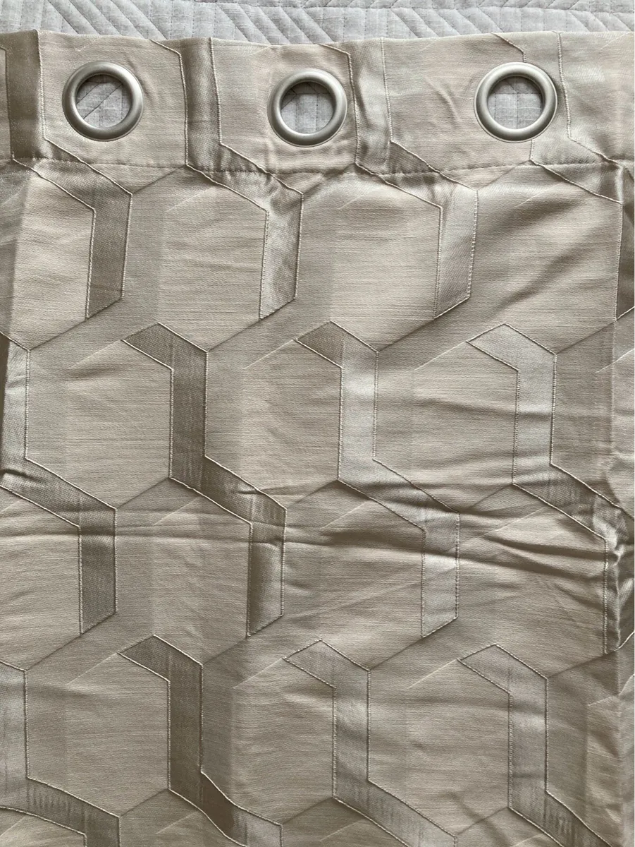 Curtains - Image 1
