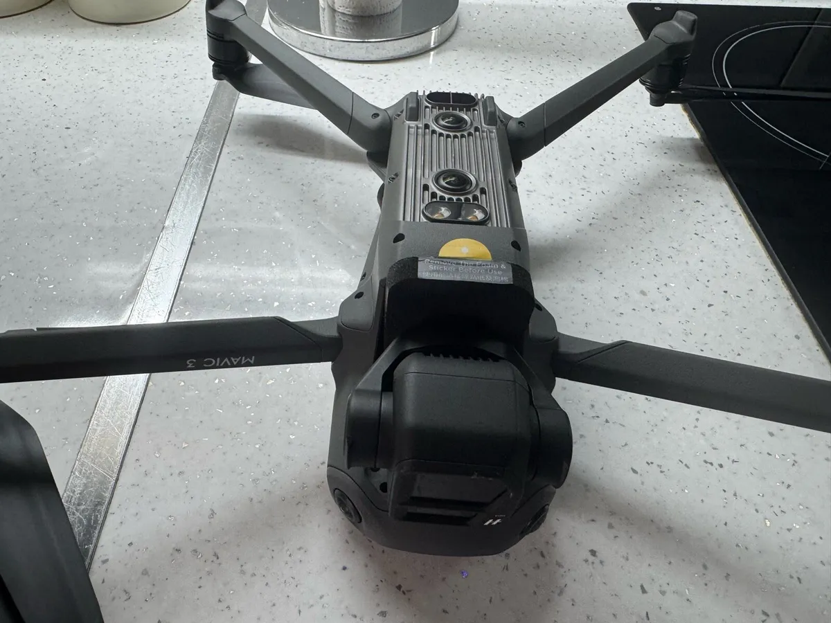 DJI Mavic 3 and DJI rc pro controller - Image 4