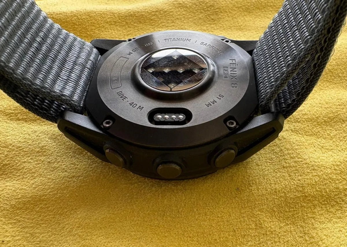 Garmin fenix 8 Pro 51mm AMOLED Sapphire Titanium - Image 3