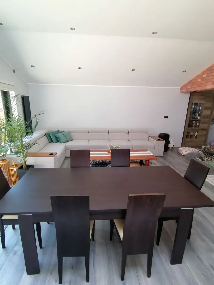 Dining table - Image 3