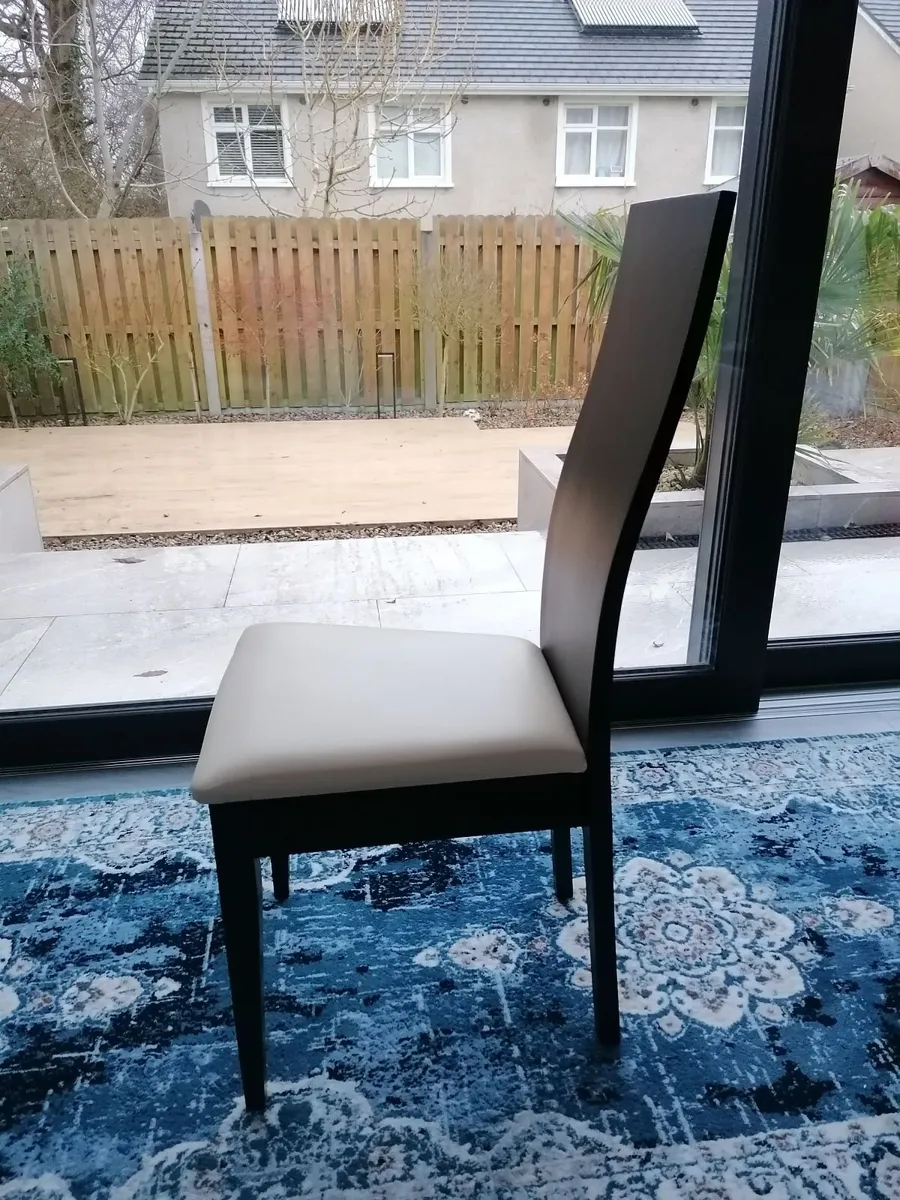 Dining table - Image 4