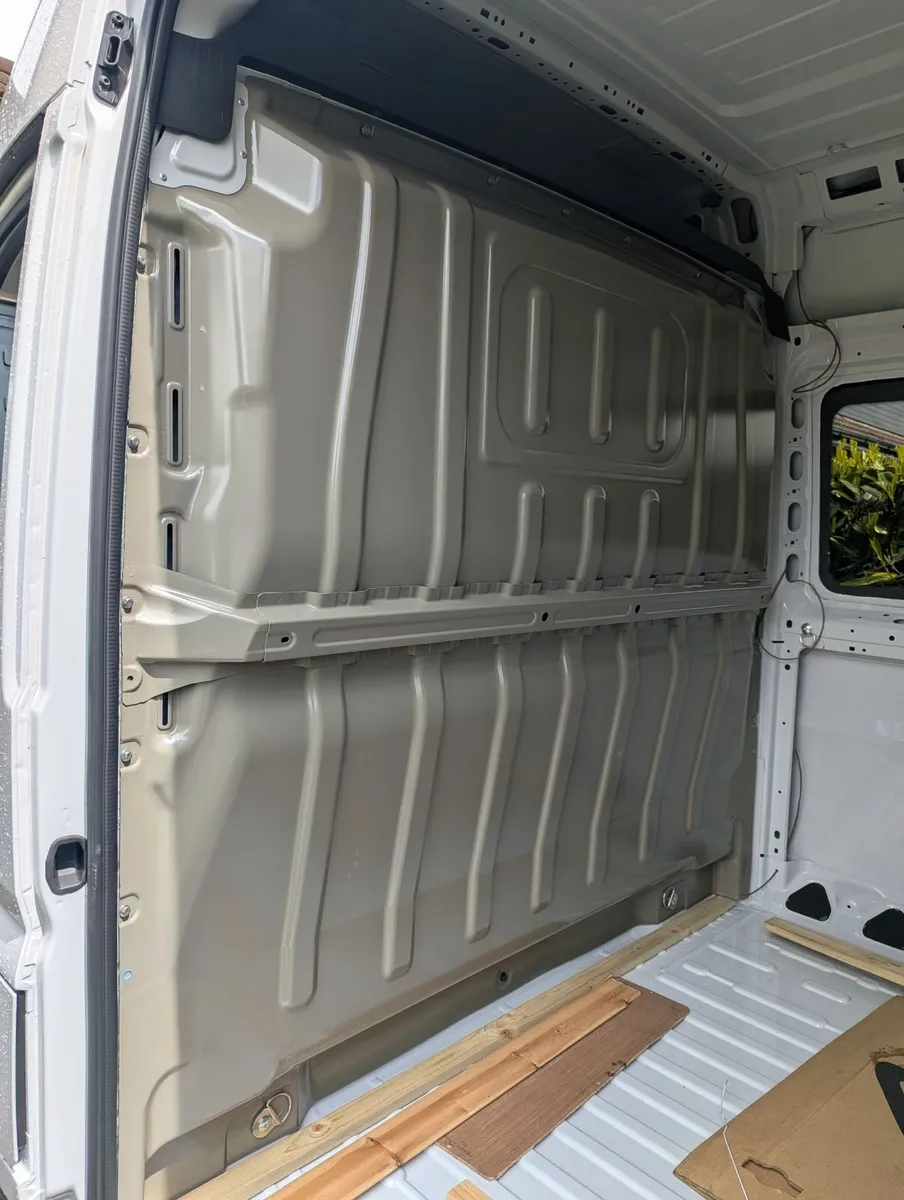 Citroen relay bulk head - Image 2