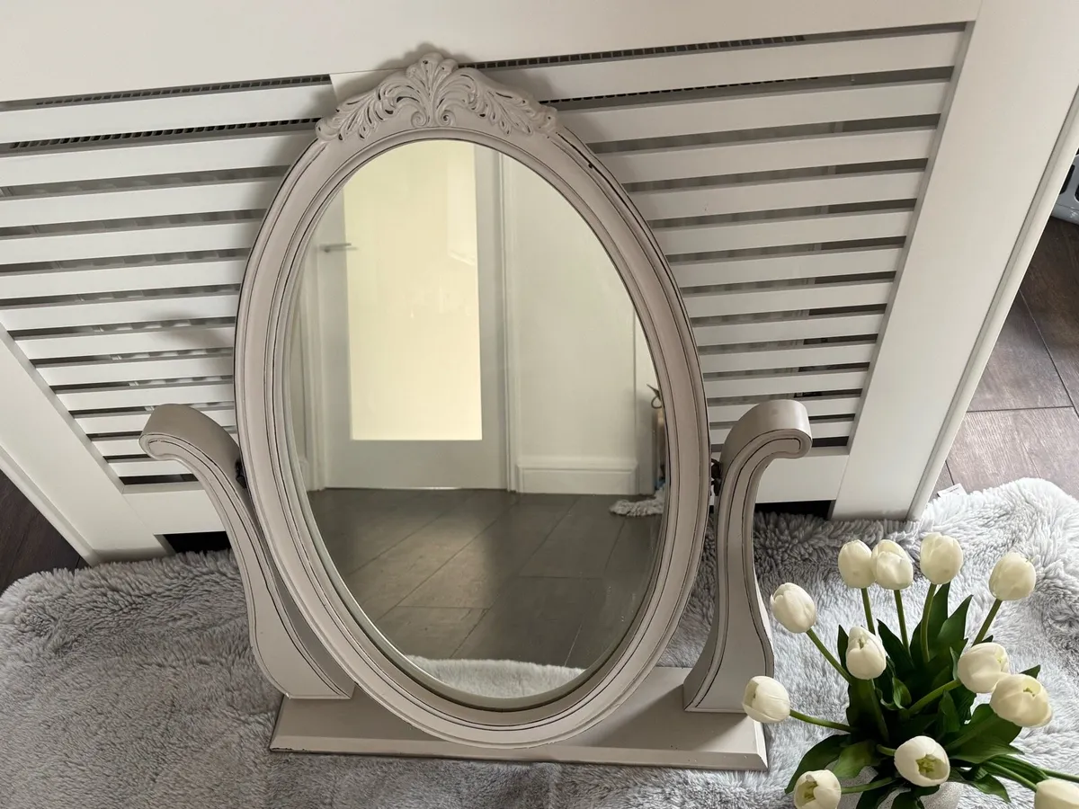 Mirror - Image 1
