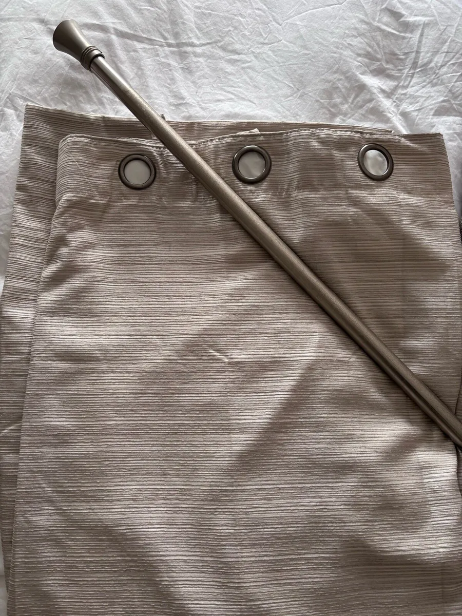 Curtains & SS Rail - Image 1