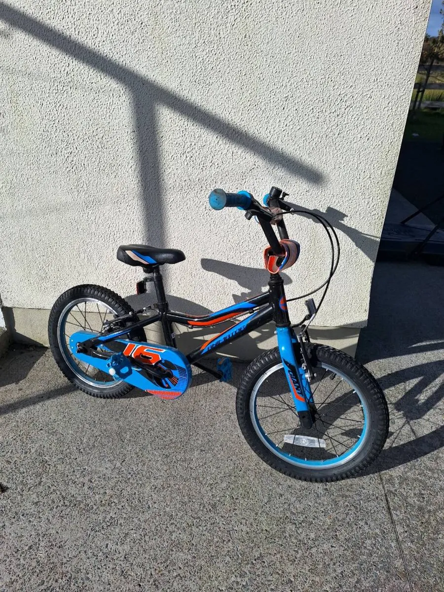 Child bike (5-7 year old) - Image 1