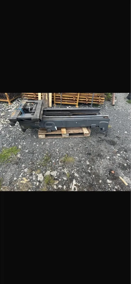 Fork lift mast - Image 3