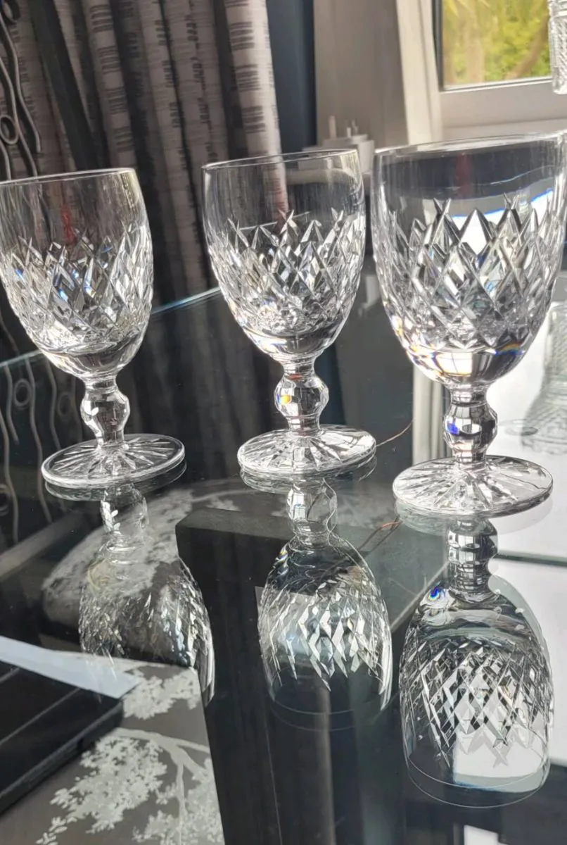 Waterford crystal Boyne sherry glasses x 3 - Image 1