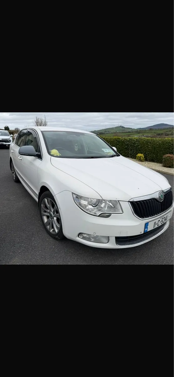 2011 Skoda superb 2.0tdi - Image 1