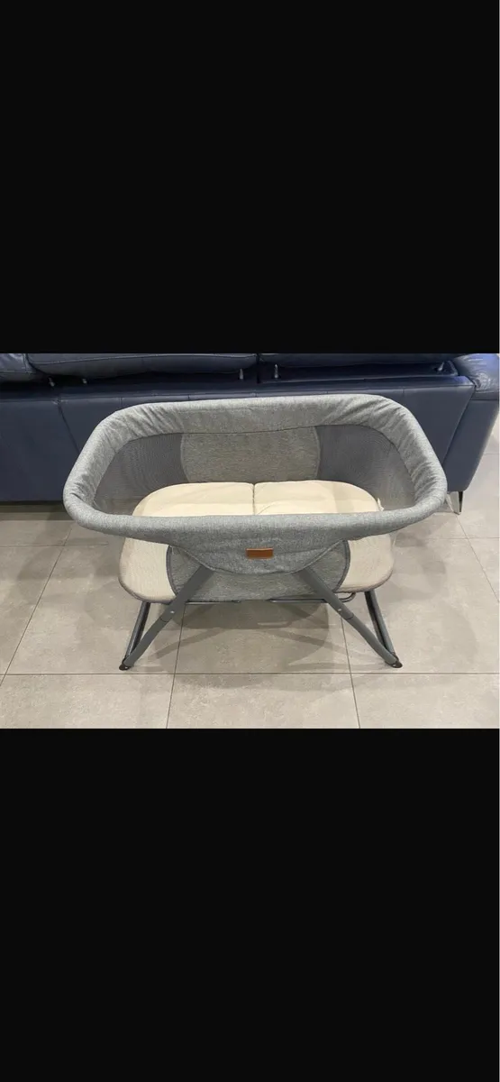 Baby Elegance Kangu Crib - Image 1