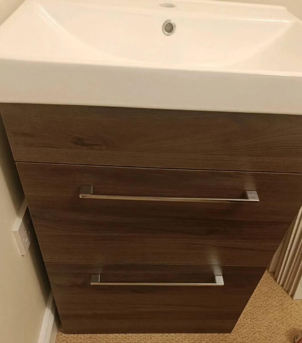 Brand New Sink, taps and vanity unit - Image 4