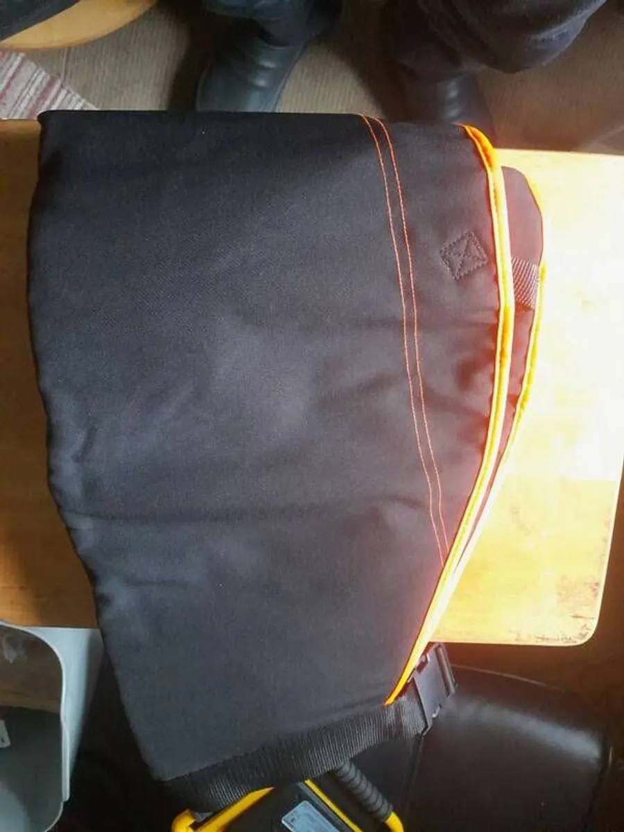 Chainsaw chaps - Image 2