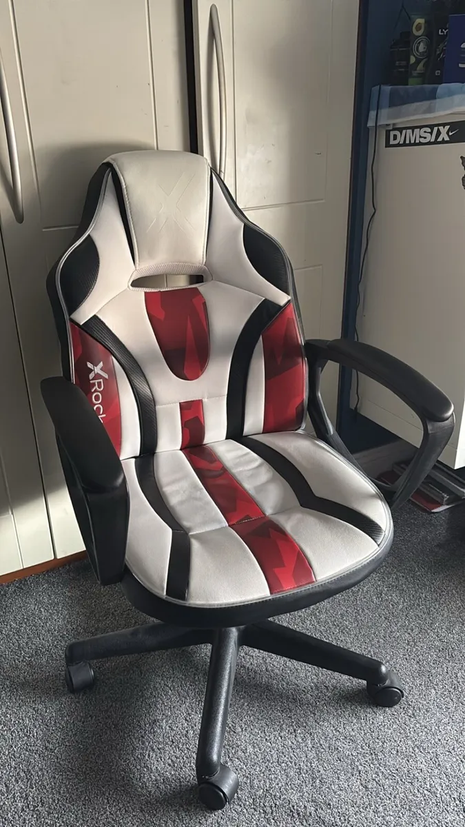 X Rocker Maverick - Image 1