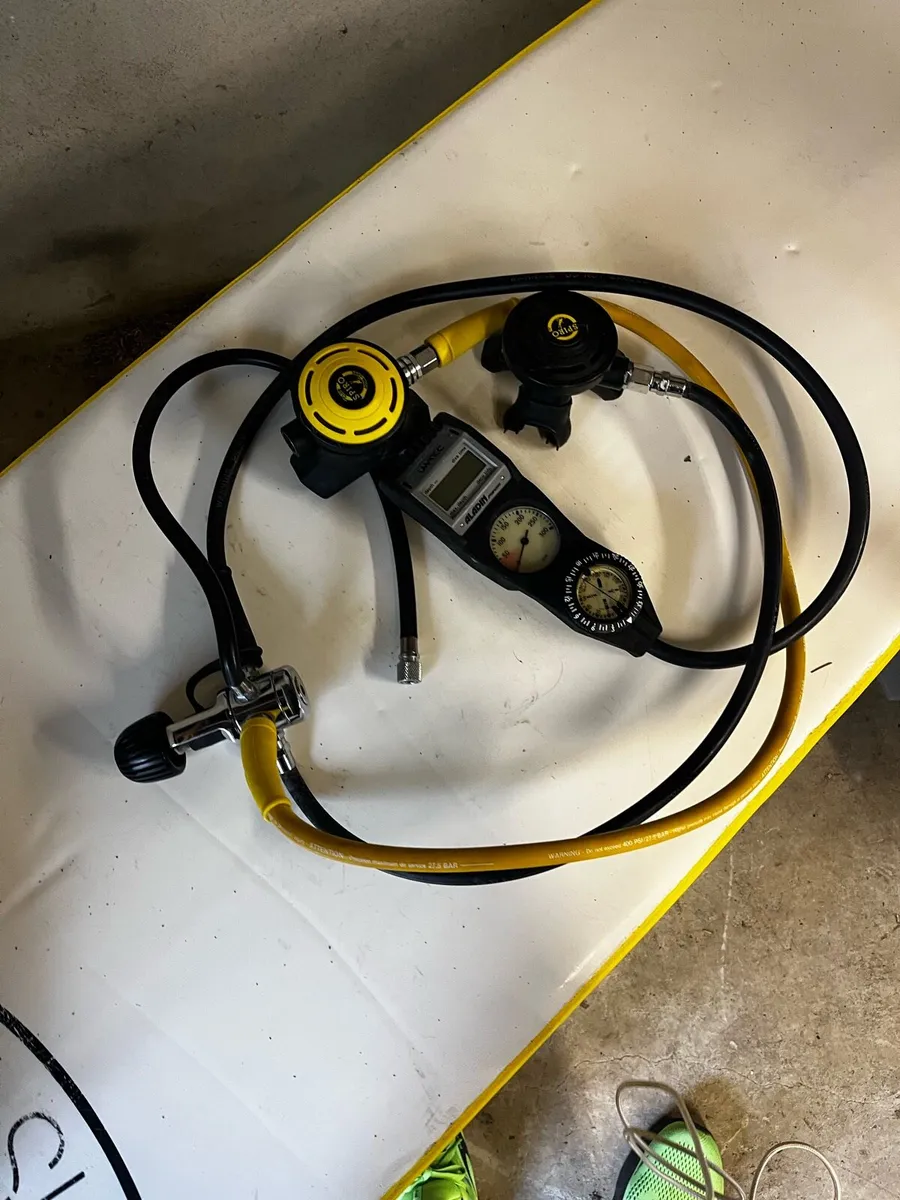 Scuba gear: Aqualung BDC, reg, cylinders - Image 4