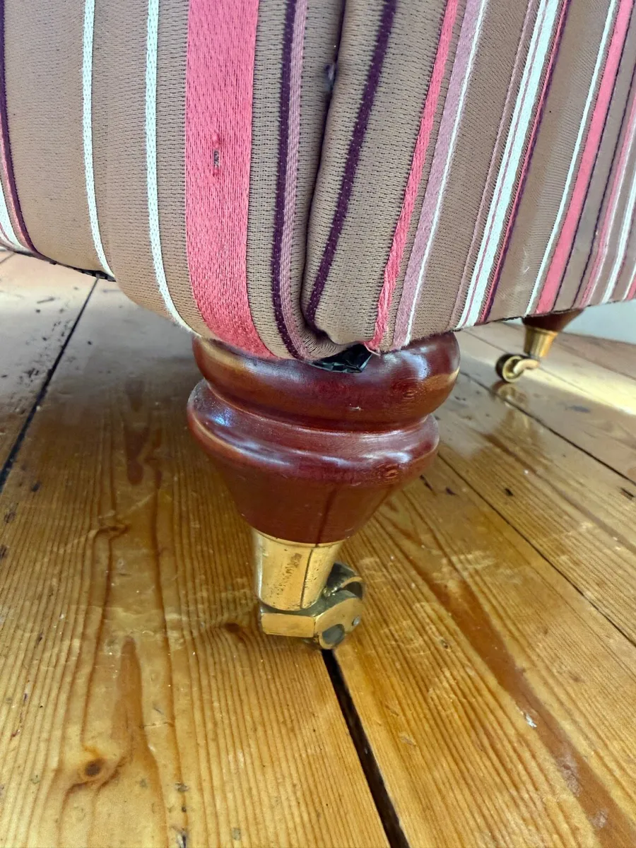 Armchair - Image 2
