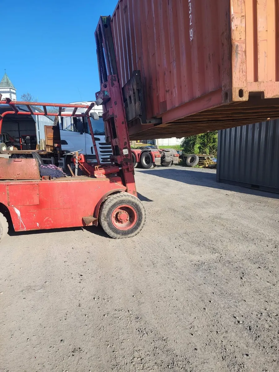 Forklift - Image 3