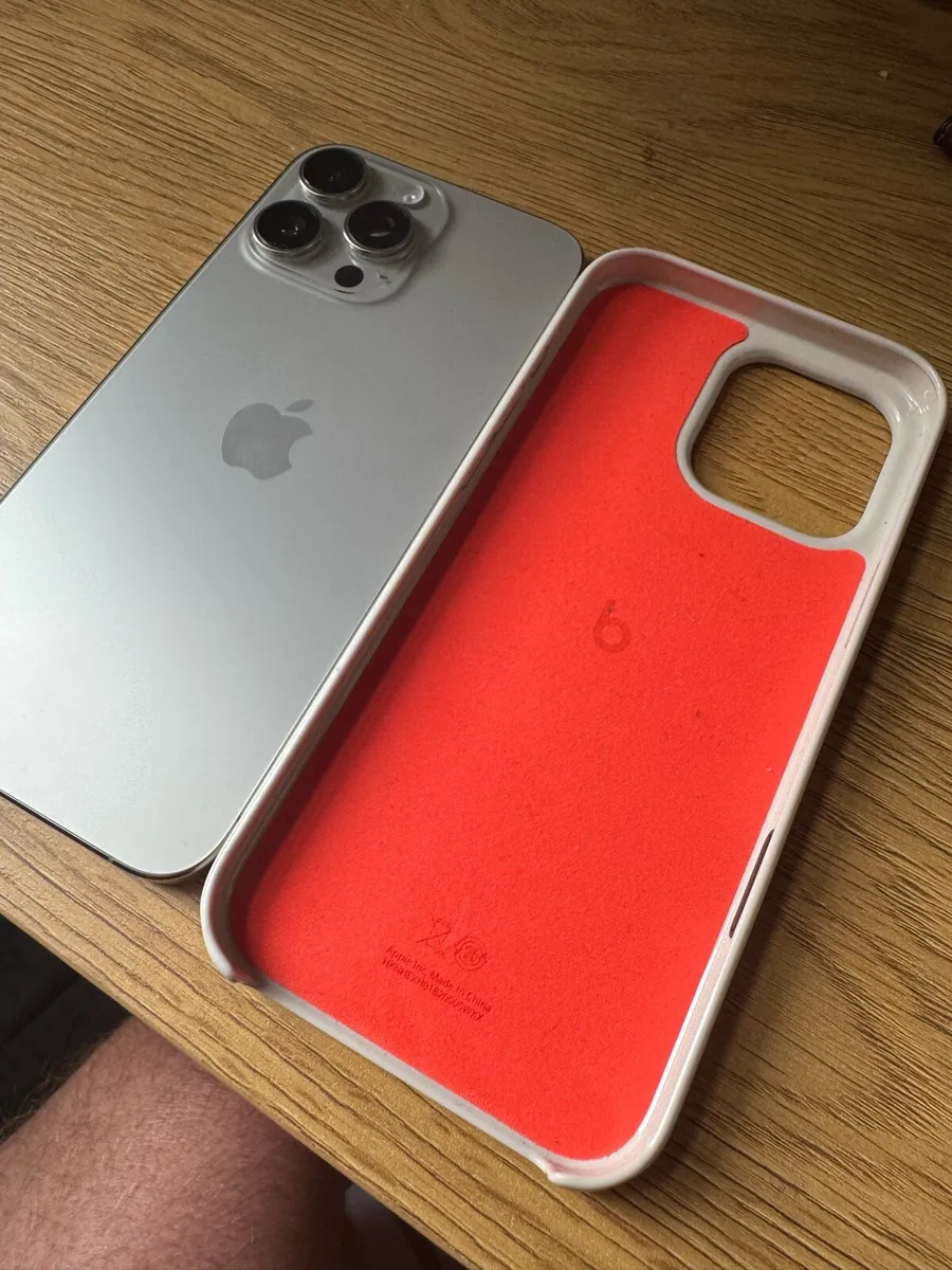 iPhone 16 pro max - 256GB - Image 1