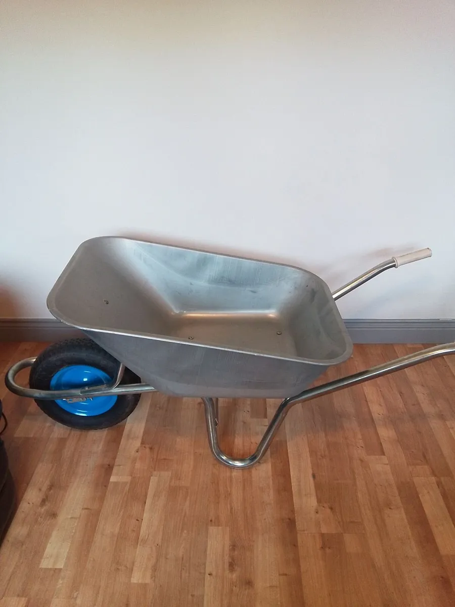 Wheelbarrow - Image 3