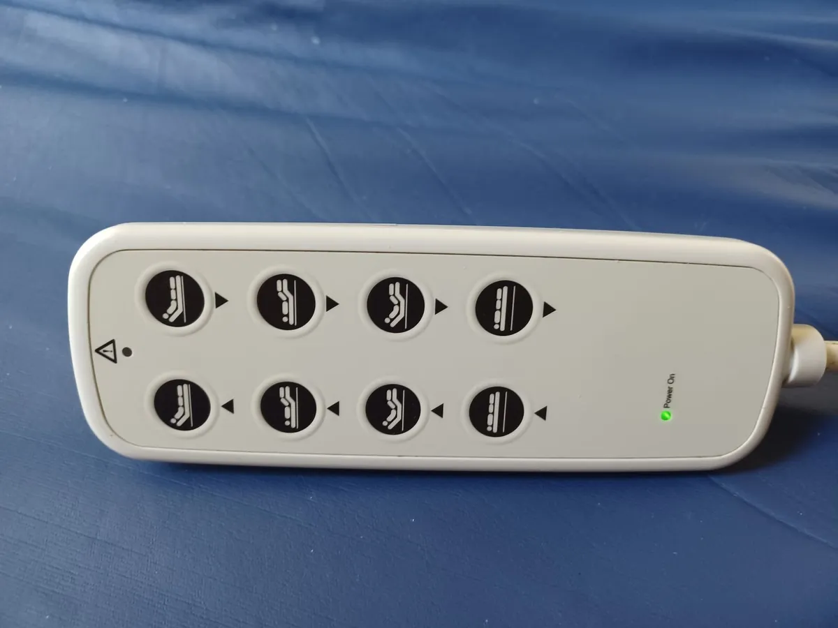 Medical bed - Image 3