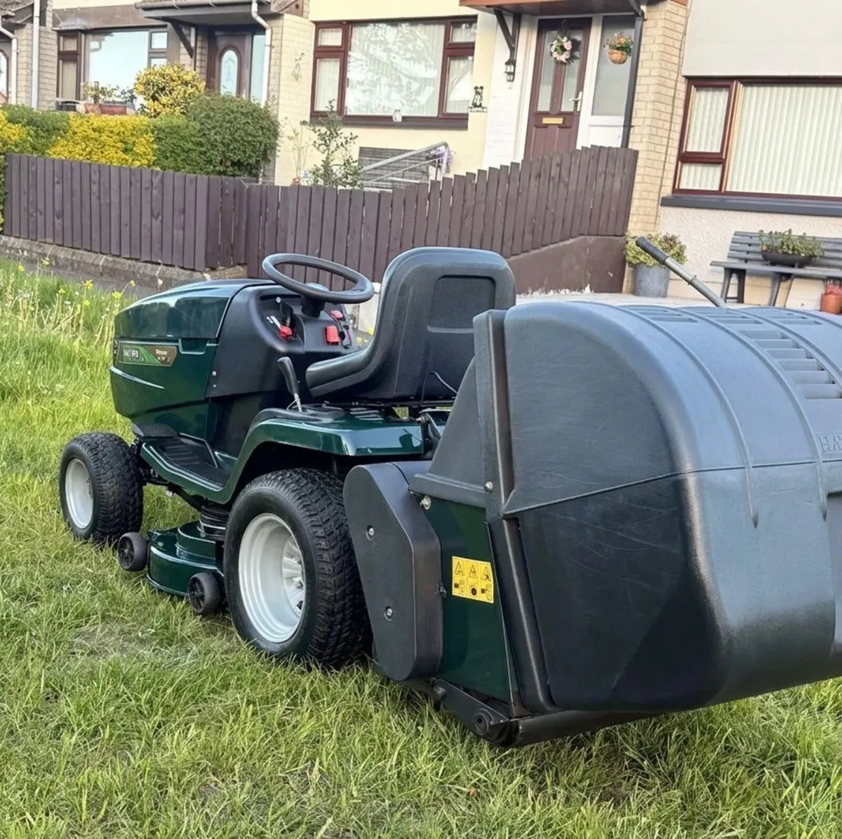 Hayter ride on mower - Image 3