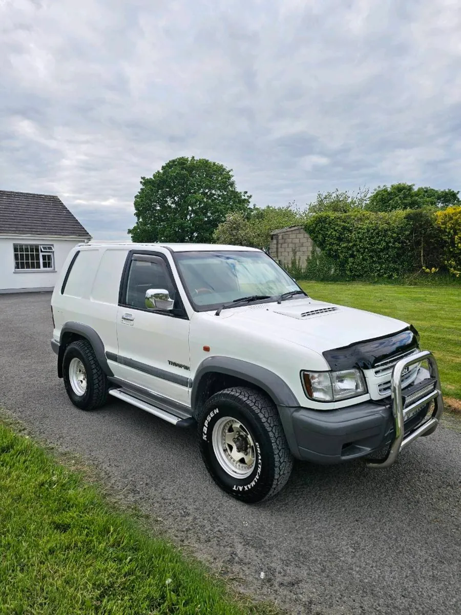 3.1 Izuzu trooper - Image 1