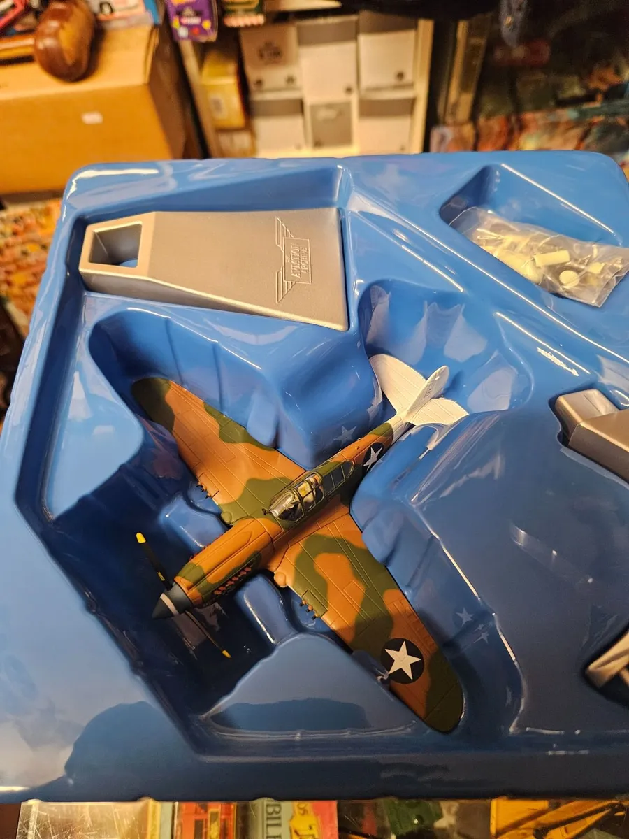 Corgi American WW2 P50 Warhawk - Image 1