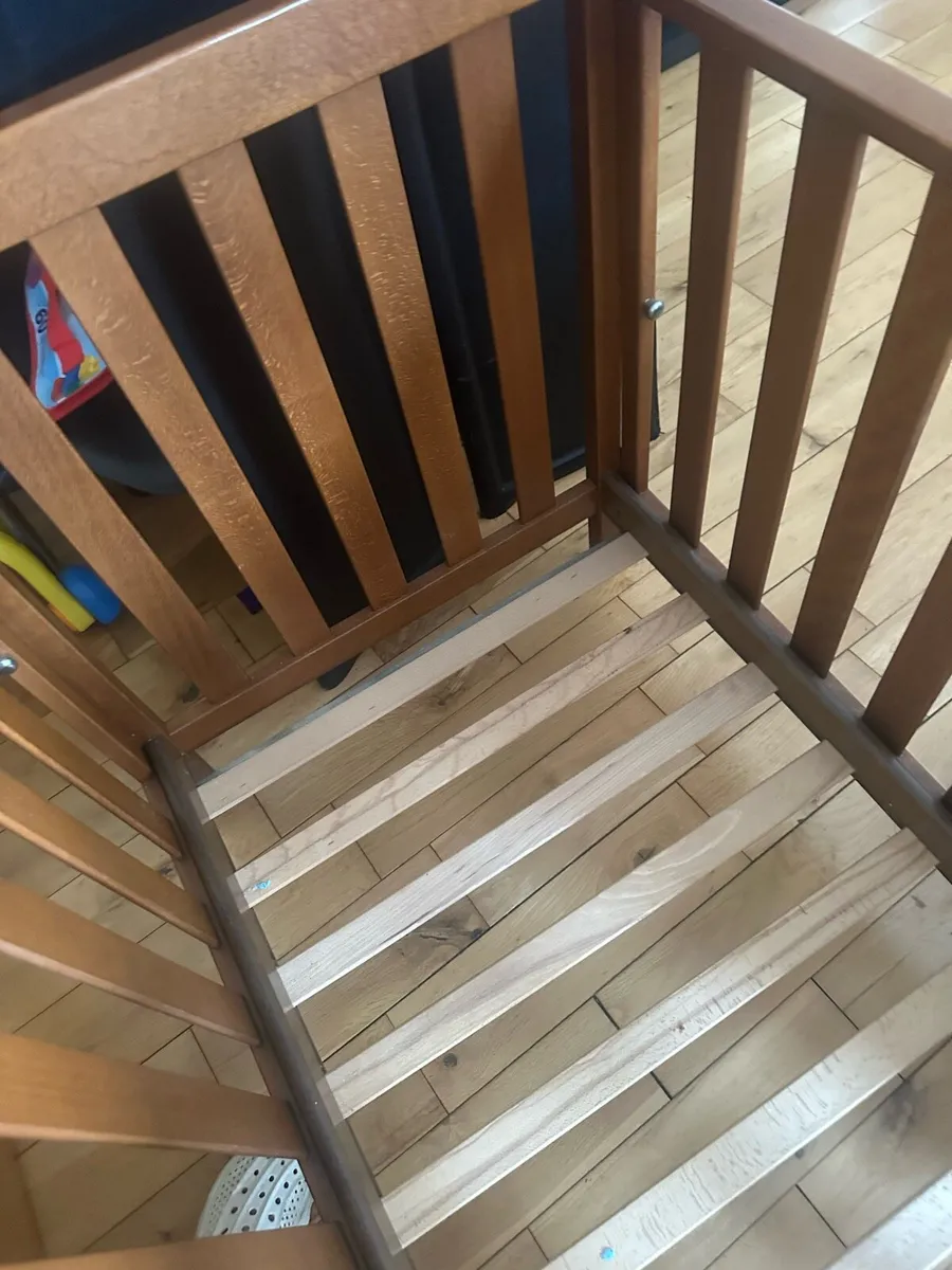 Kids high chair etc. - Image 4