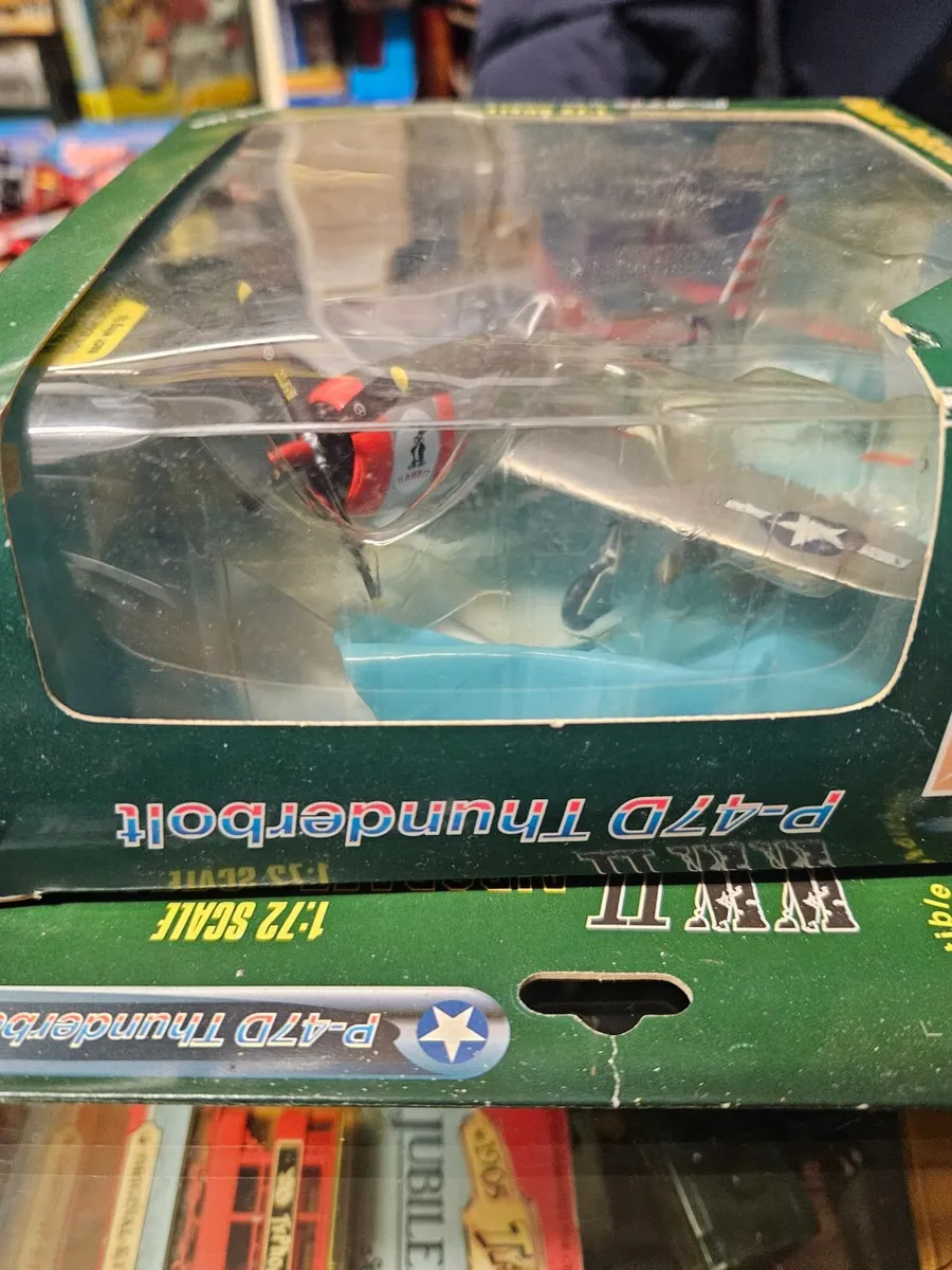 Corgi Easy Model American WW2 P47 Thunderbolt - Image 3