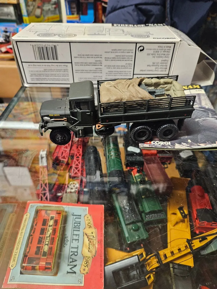 Corgi American Vietnam War Truck - Image 4