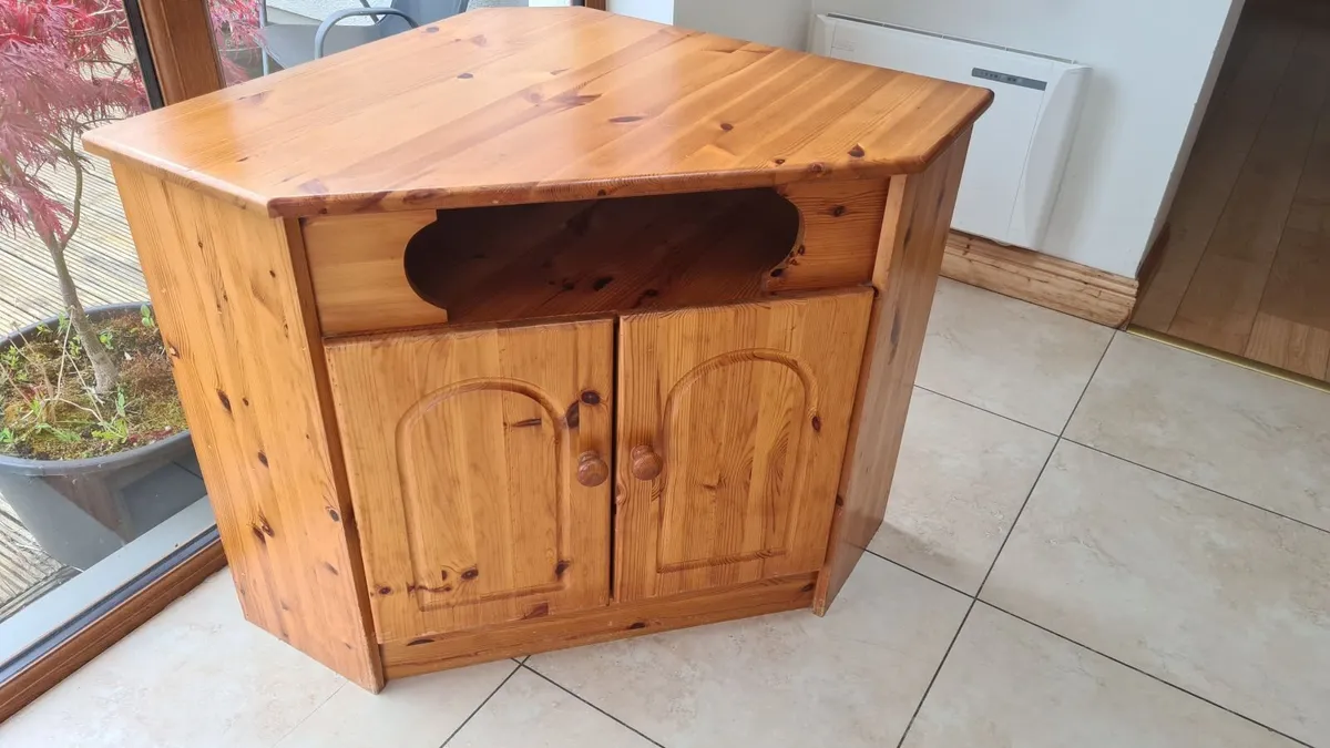 Corner tv unit - Image 1