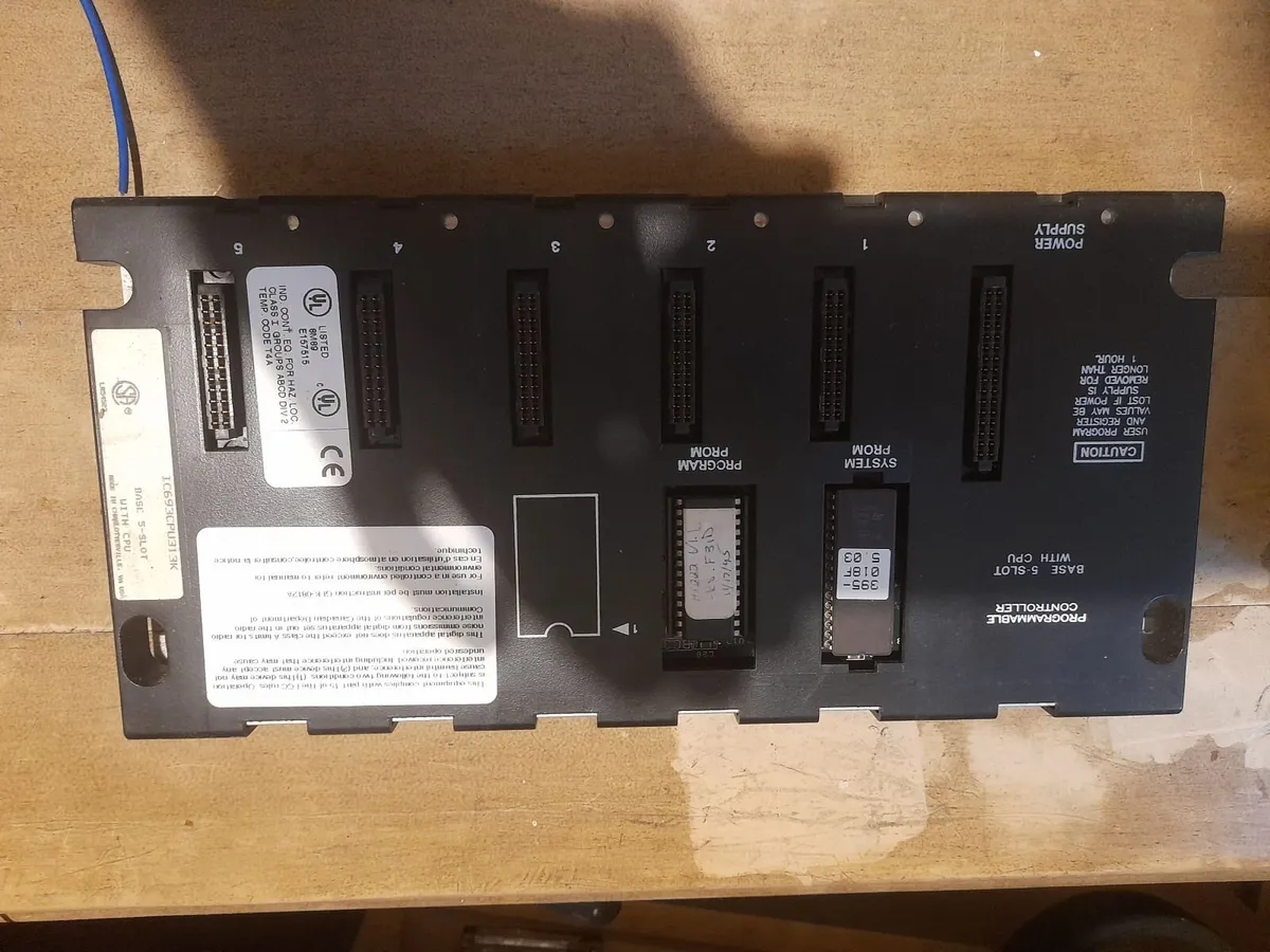 GE Fanuc 90/30 PLC  "Full system" - Image 3