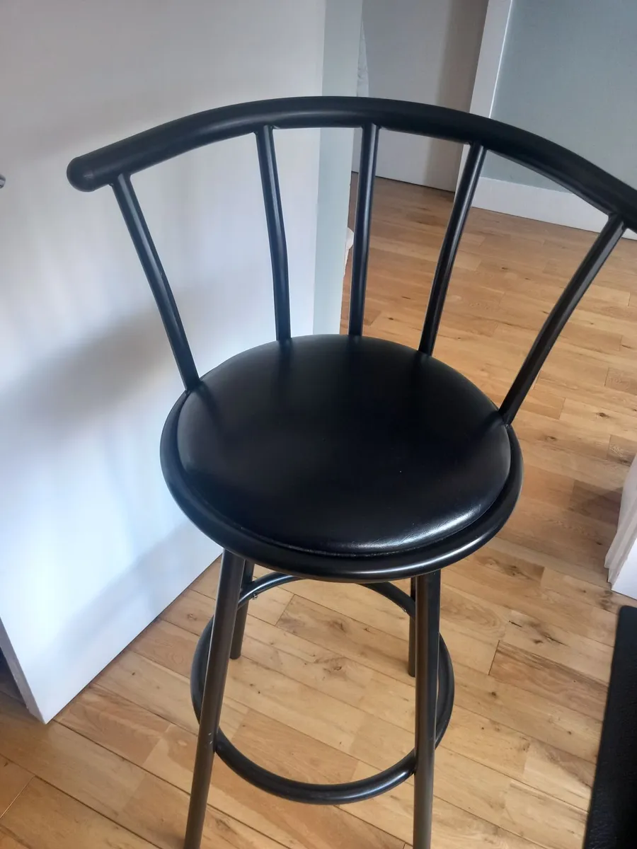 Bar stools - Image 1