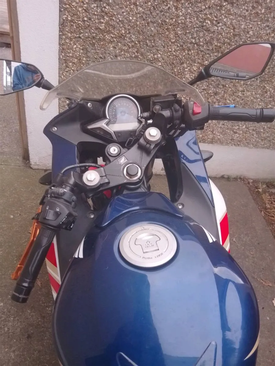 Honda CBR 250 - Image 1