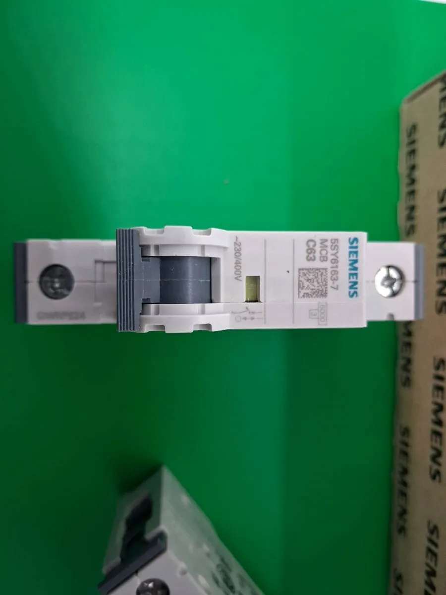 Postage - 12 X Circuit Breakers, 5SY6163-7, MCB-C6 - Image 3