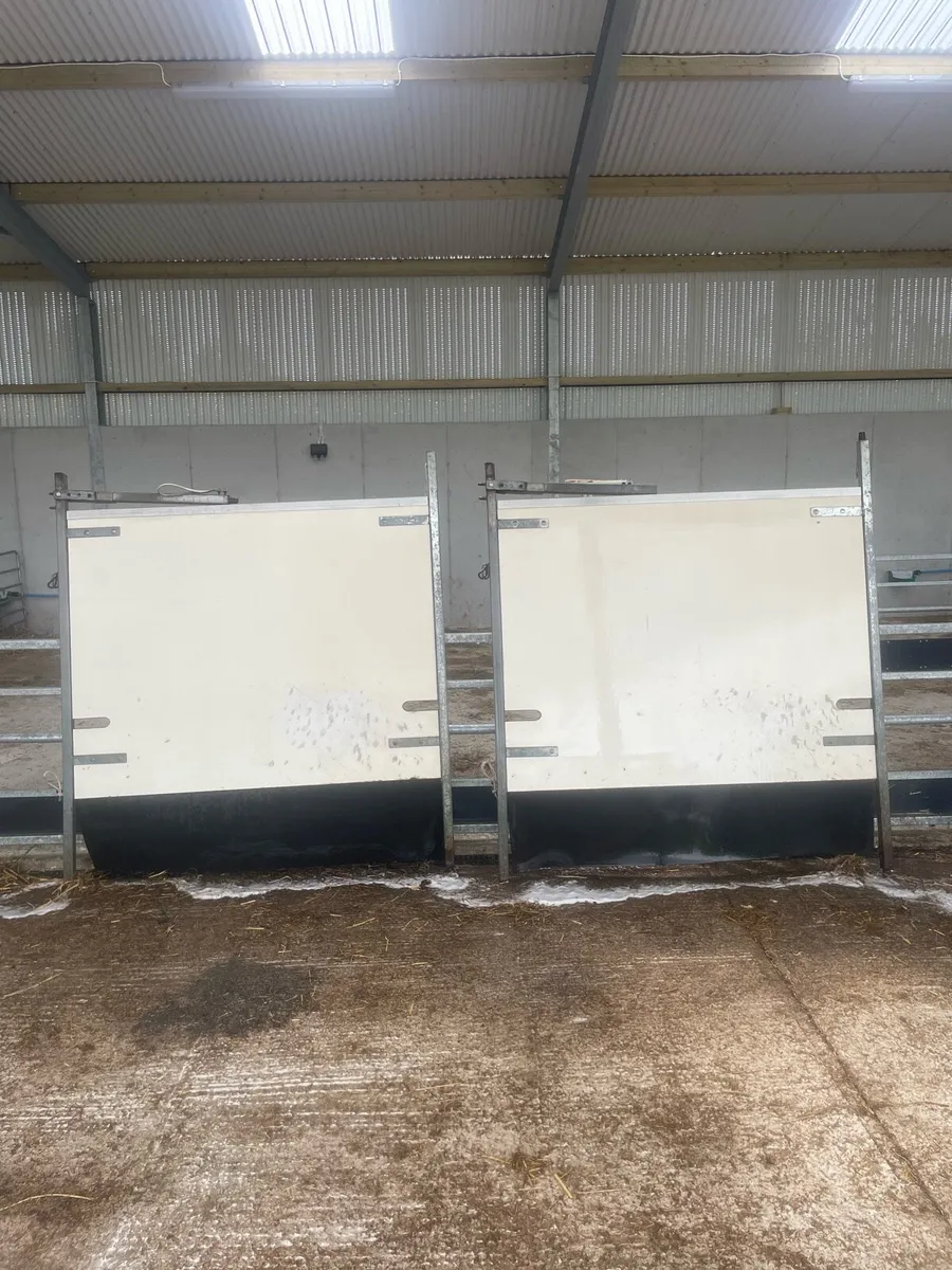 Horse lorry parts - ideal for horse lorry conve - Image 1