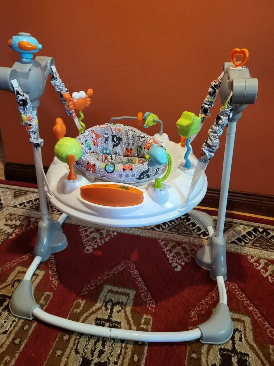 Baby jumperoo - Image 2