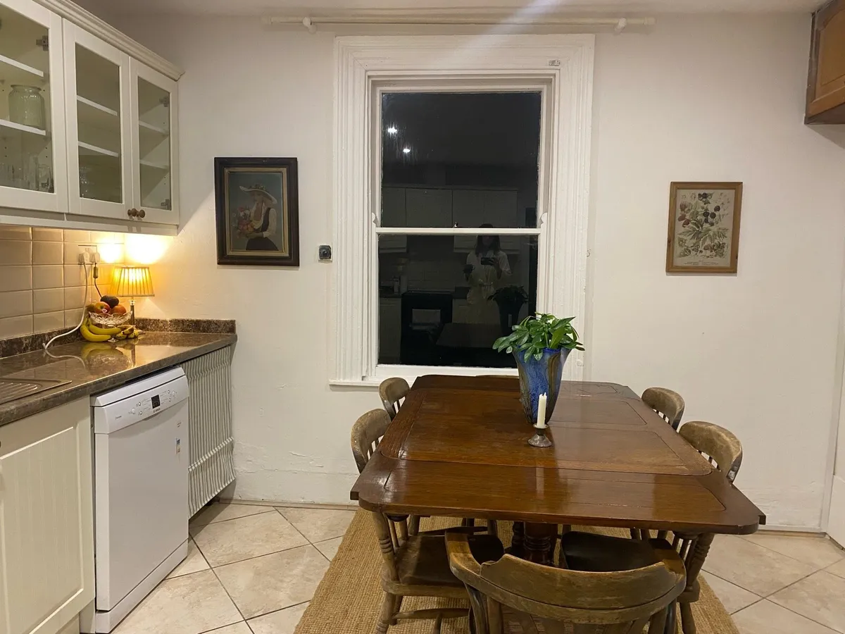 Dining Table & Chairs - Image 3