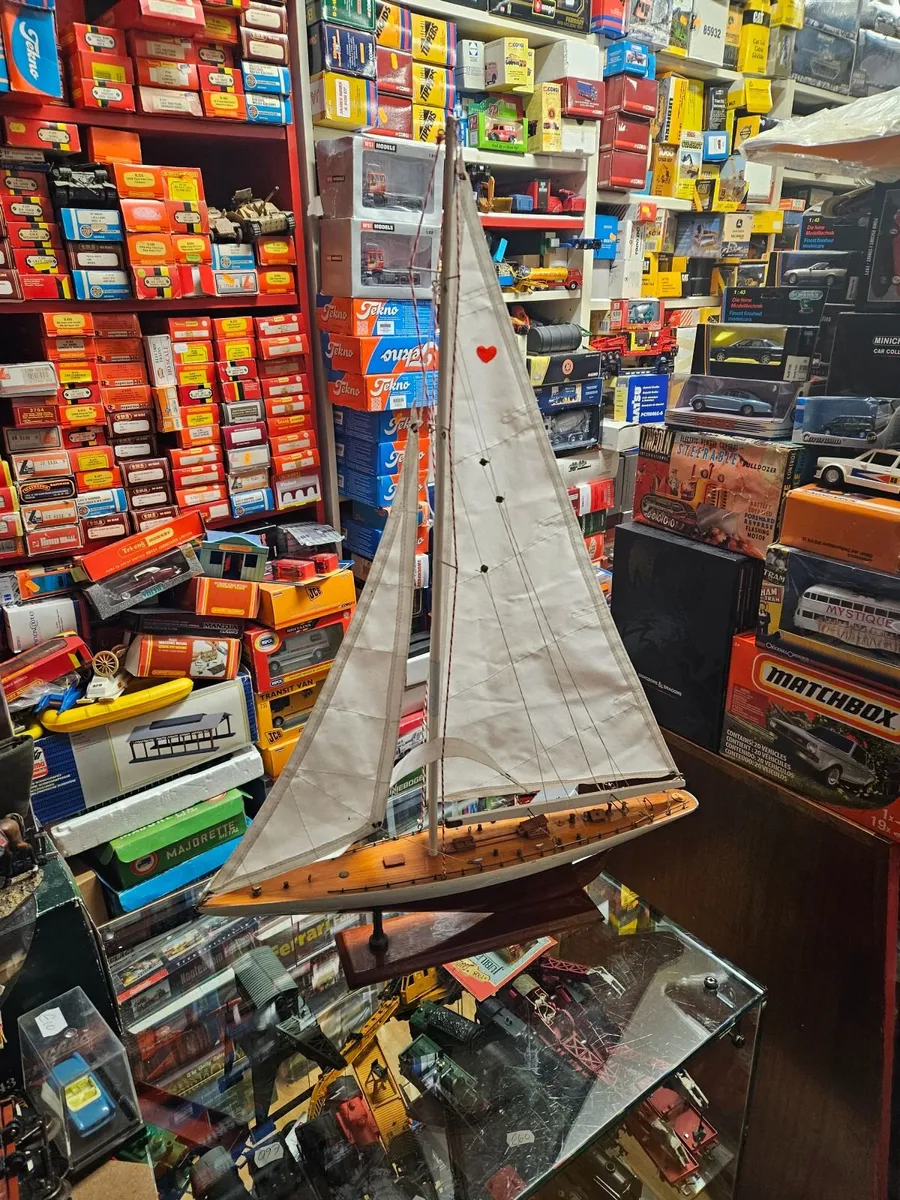 Model Yacht on Stand - Image 3