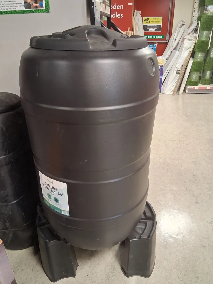 210L Water Butt Set with tap - Image 1