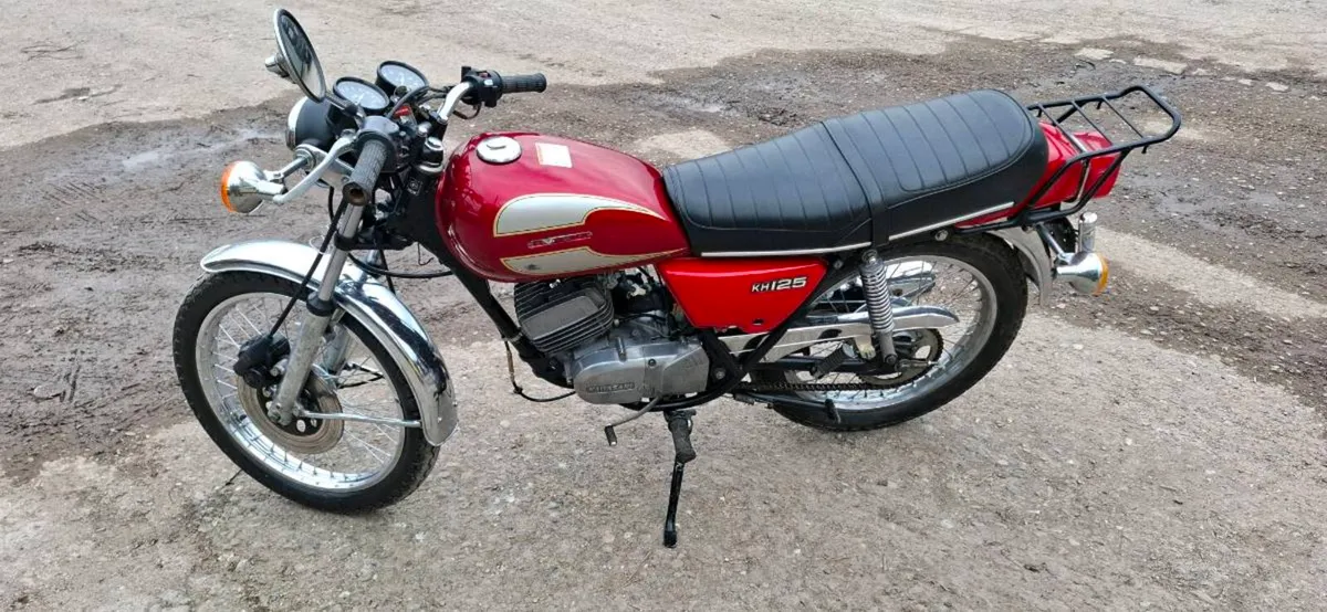 1978 kawasaki KH 125 2 stroke - Image 2