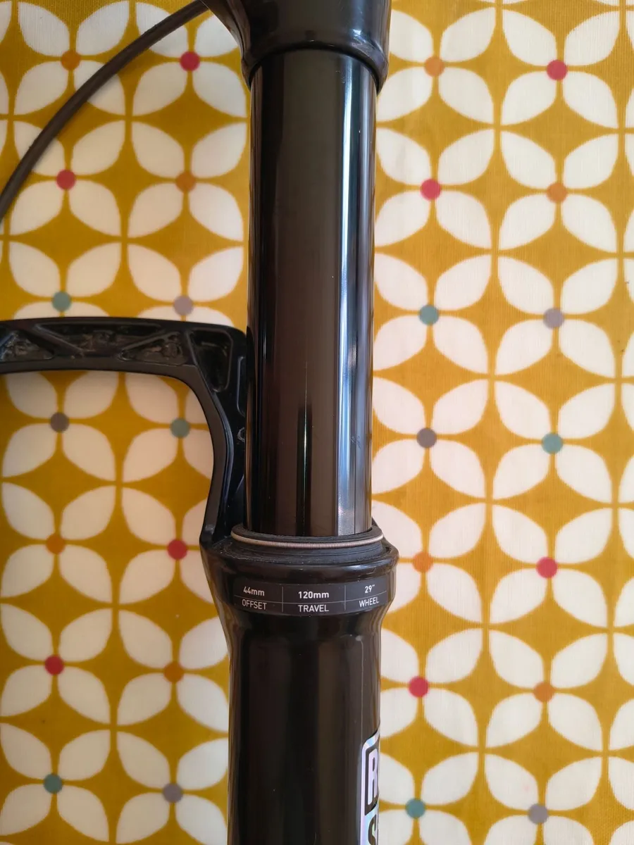 Rock Shox Sid Fork 120mm 29" with remote - Image 2