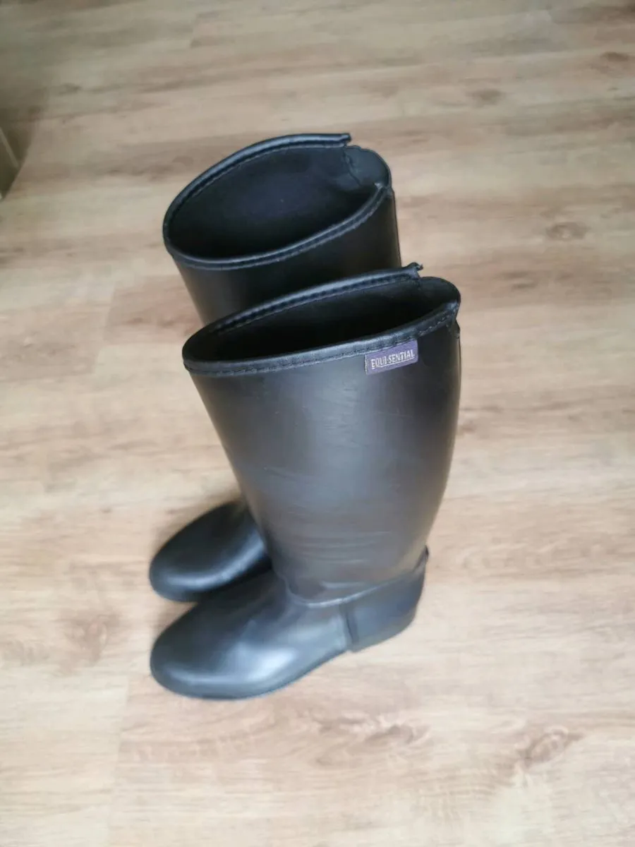 Horse riding boots - Image 1