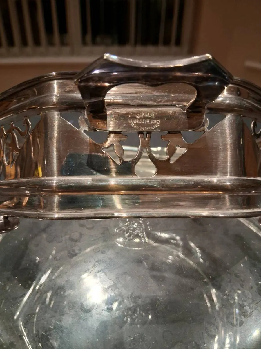 Vintage Pyrex Dish With Silver Plated Base - Image 3