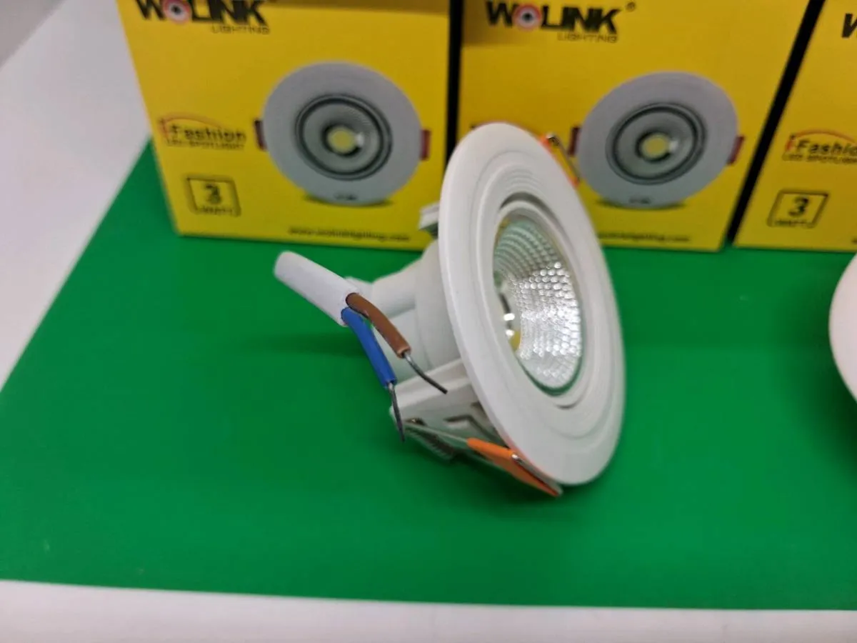 Postage - Pack of 18 x 3 Watt Recessed Led Downlig - Image 3