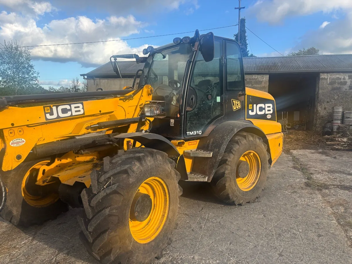 JCB 310 - Image 1