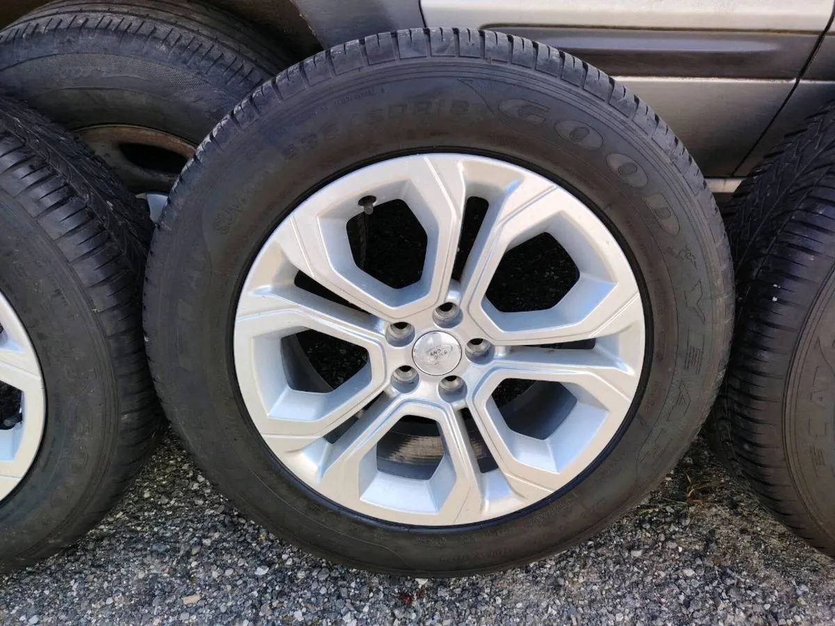 Range Rover alloys with Good Year tyres. 5x108 - Image 4