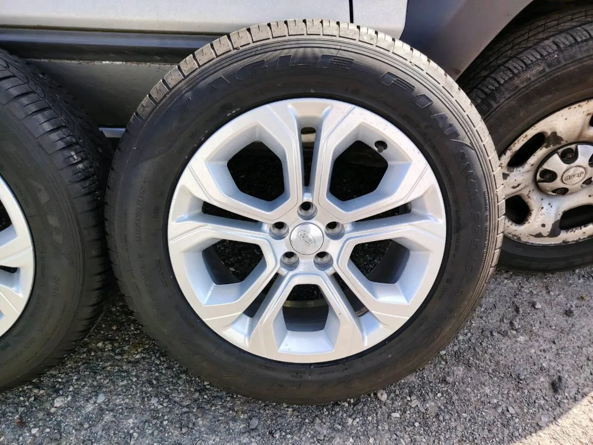 Range Rover alloys with Good Year tyres. 5x108 - Image 2