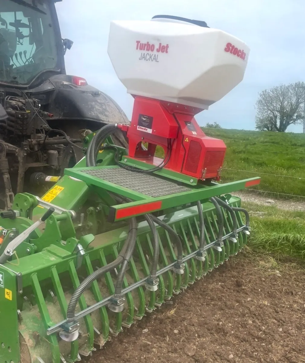 Stocks Ag Turbo Jet Grass Seeder / Air Seeder - Image 2